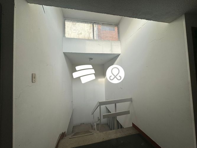 Casa de 3 alcobas en venta en Industrial Centenario, Bogotá, 200 m² · foto 11 de 24