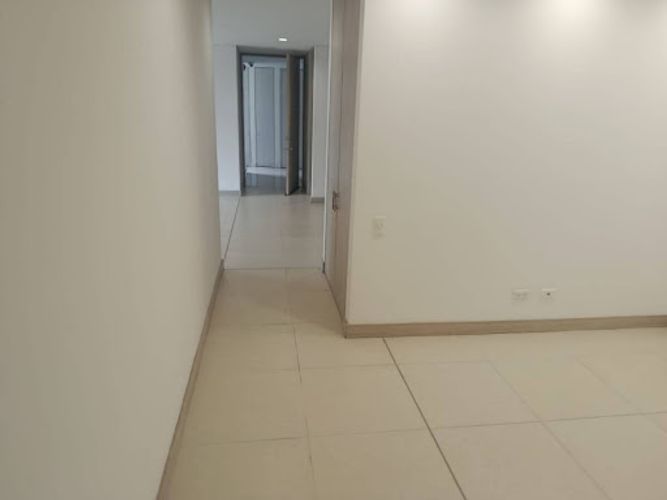 Apartamento de 3 alcobas en arriendo en Vía Las Palmas, Medellín, 102 m² · foto 13 de 24