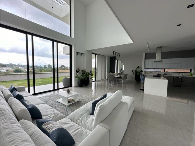 Casa de 4 alcobas en venta en Ruitoque Alto, Floridablanca, 340 m² · foto 6 de 24