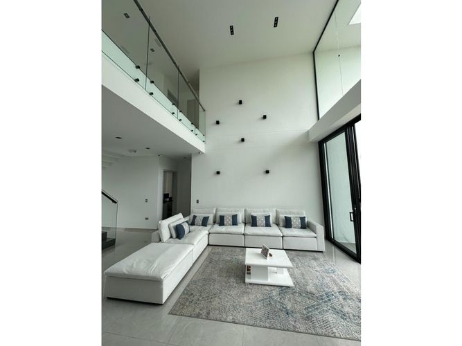 Casa de 4 alcobas en venta en Ruitoque Alto, Floridablanca, 340 m² · foto 7 de 24