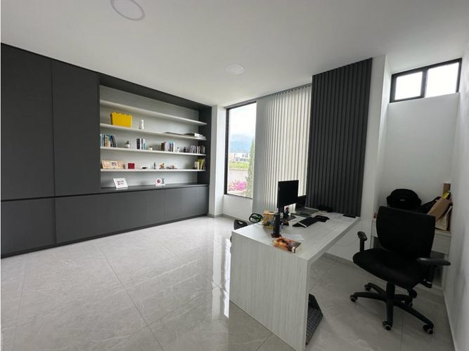 Casa de 4 alcobas en venta en Ruitoque Alto, Floridablanca, 340 m² · foto 14 de 24