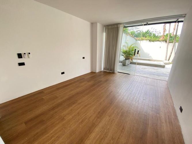 Casa de 5 alcobas en arriendo en Loma Benedictinos, Envigado, 336 m² · foto 13 de 24
