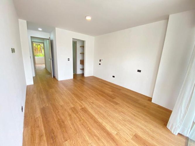 Casa de 5 alcobas en arriendo en Loma Benedictinos, Envigado, 336 m² · foto 14 de 24