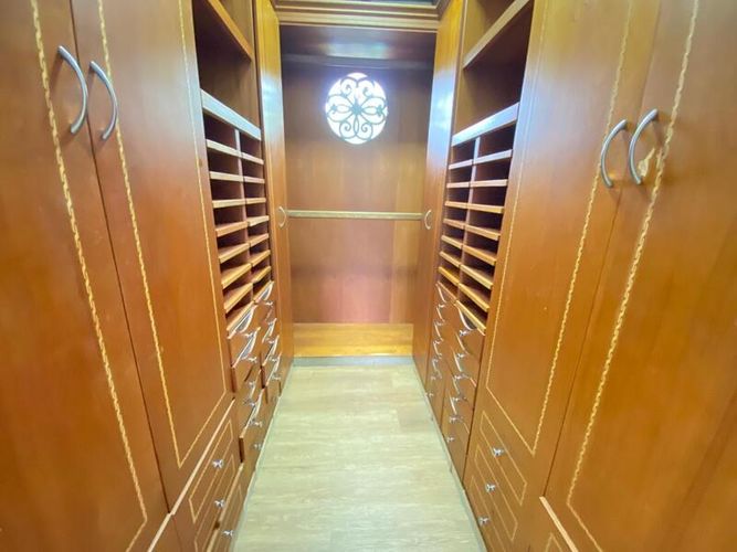 Casa de 5 alcobas en arriendo en Loma Benedictinos, Envigado, 336 m² · foto 15 de 24