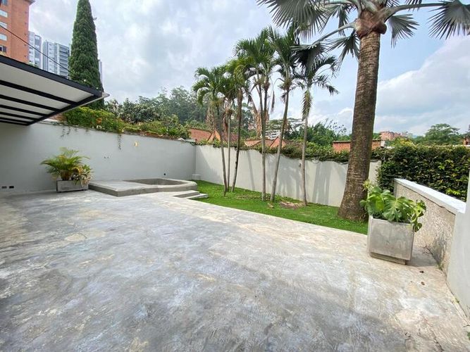 Casa de 5 alcobas en arriendo en Loma Benedictinos, Envigado, 336 m² · foto 22 de 24