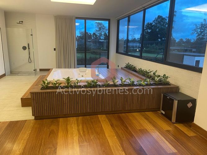 Casa de 6 alcobas en venta en Llano Grande, Rionegro · foto 7 de 17