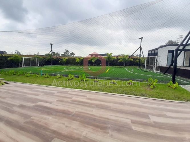 Casa de 6 alcobas en venta en Llano Grande, Rionegro · foto 13 de 17