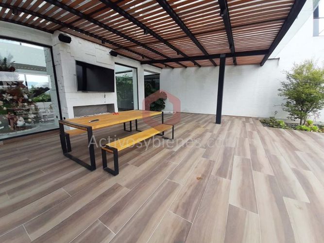 Casa de 6 alcobas en venta en Llano Grande, Rionegro · foto 15 de 17