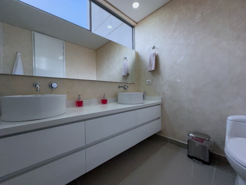 Apartamento en arriendo en Santa Maria De Los Angeles, Medellín · foto 13 de 15