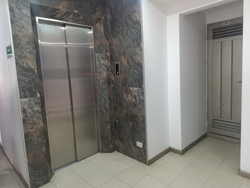 Apartamento en venta en Ciudad Salitre, Bogotá · foto 3 de 24