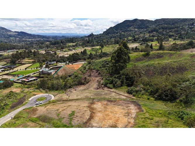 Lote en venta en La Ceja, 3678 m² · foto 9 de 13