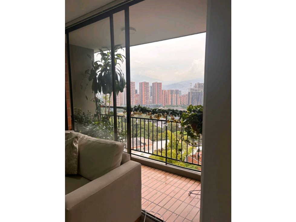 Apartamento en venta en Castropol, Medellín 4