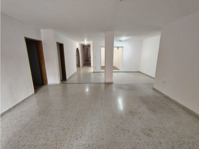 Apartaestudio en arriendo en Simon Bolivar, Medellín, 180 m² · foto 4 de 20