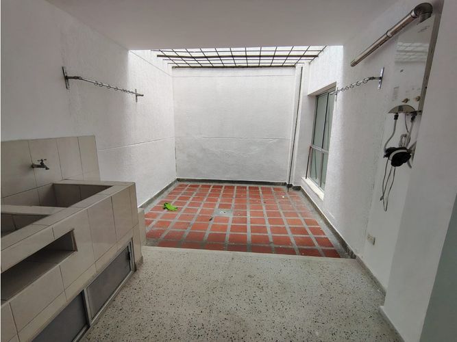 Apartaestudio en arriendo en Simon Bolivar, Medellín, 180 m² · foto 15 de 20