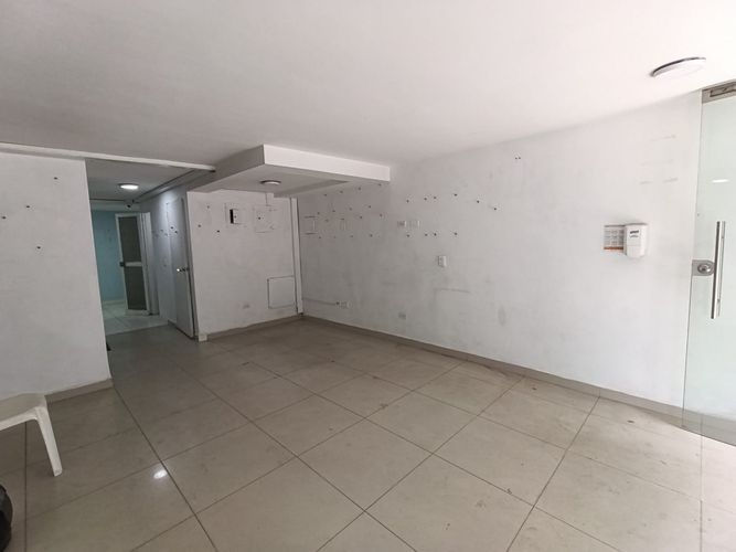 Edificio en arriendo en Laureles, Medellín, 538 m² · foto 3 de 20