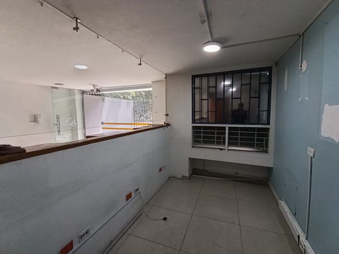 Edificio en arriendo en Laureles, Medellín, 538 m² · foto 4 de 20