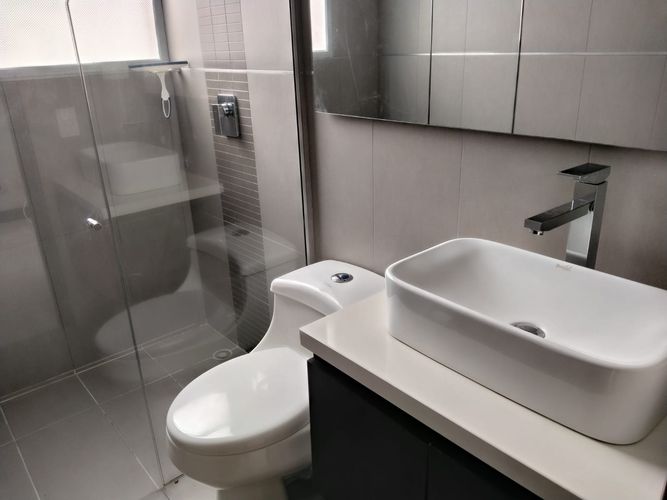 Apartamento de 3 alcobas en arriendo en El Poblado, Medellín, 130 m² · foto 18 de 20