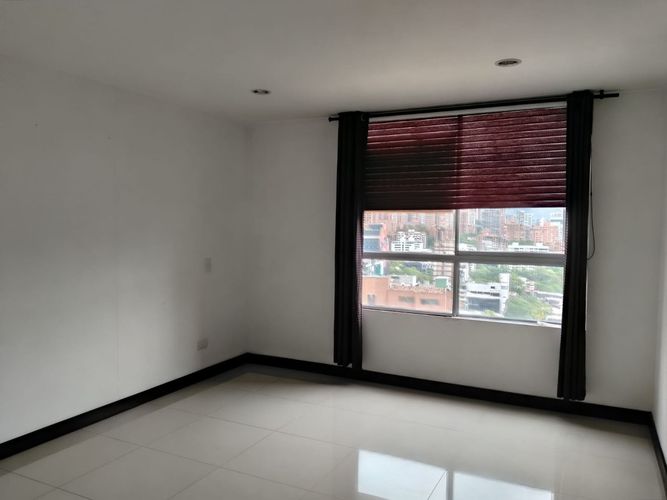 Apartamento de 3 alcobas en arriendo en El Poblado, Medellín, 130 m² · foto 15 de 20