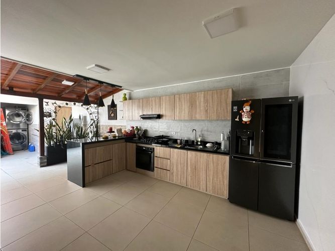 Casa de 4 alcobas en venta en Diamante 2, Bucaramanga, 210 m² · foto 5 de 14
