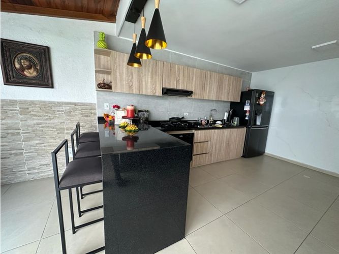 Casa de 4 alcobas en venta en Diamante 2, Bucaramanga, 210 m² · foto 6 de 14