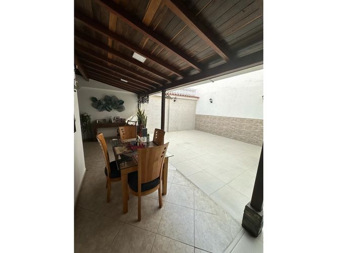 Casa de 4 alcobas en venta en Diamante 2, Bucaramanga, 210 m² · foto 10 de 14
