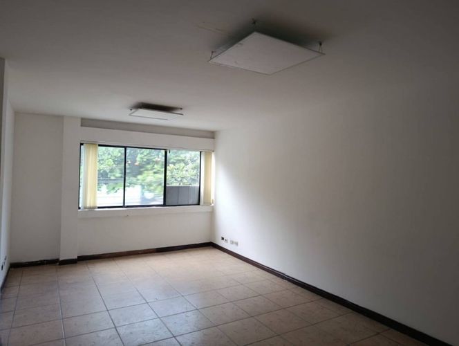 Bodega en arriendo en Colombia, Medellín, 350 m² · foto 9 de 13