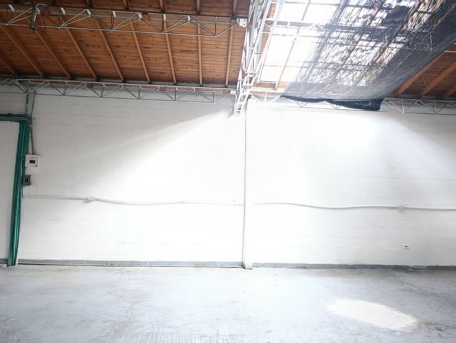 Bodega en arriendo en Colombia, Medellín, 350 m² · foto 11 de 13