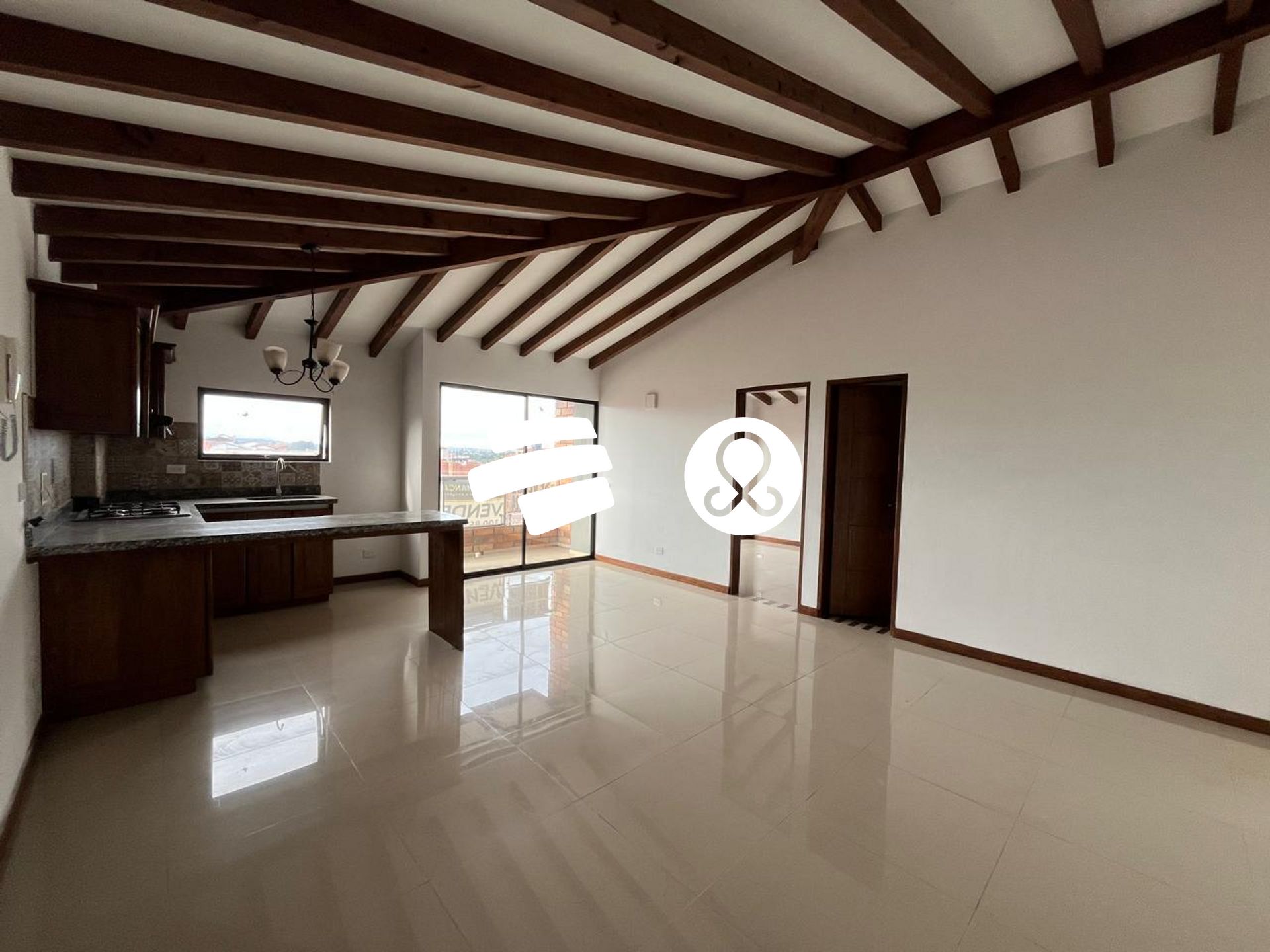 Apartamento de 2 alcobas en venta en El Carmen De Viboral, El Carmen de Viboral, 67 m² · foto 3 de 12