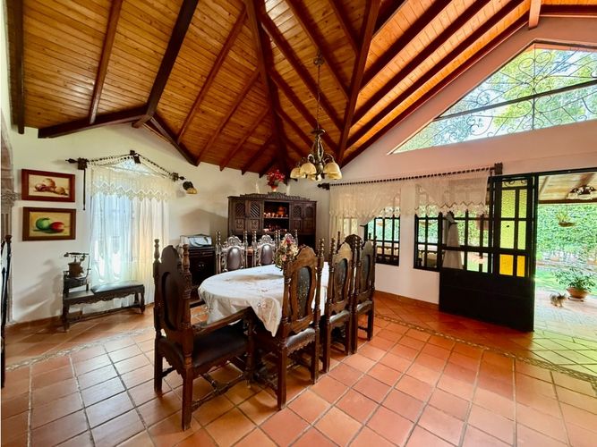Casa de 4 alcobas en venta en Centro, Piedecuesta, 250 m² · foto 9 de 20