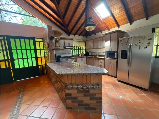 Casa de 4 alcobas en venta en Centro, Piedecuesta, 250 m² · foto 10 de 20