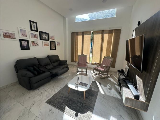 Casa en venta en Menzuly, Piedecuesta, 500 m² · foto 13 de 24
