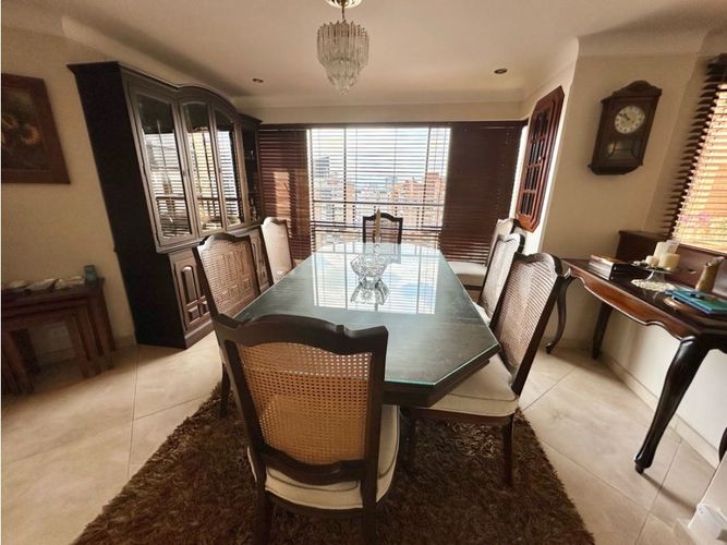 Apartamento de 3 alcobas en venta en Cabecera Del Llano, Bucaramanga, 206 m² · foto 3 de 17