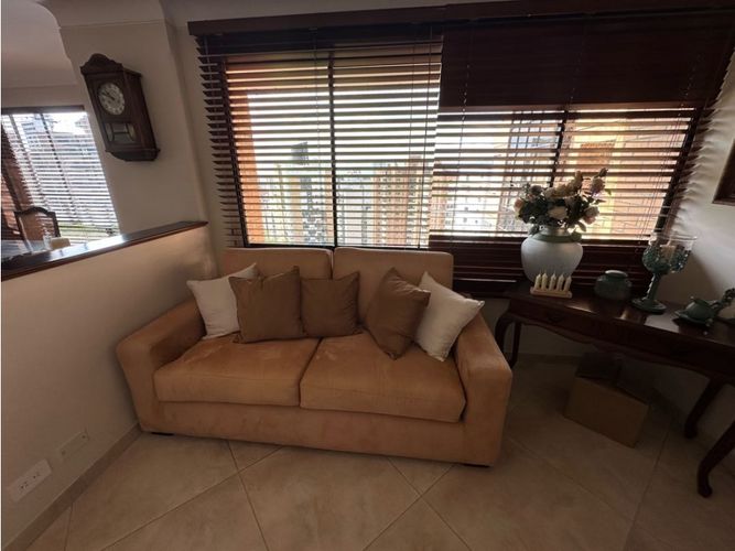 Apartamento de 3 alcobas en venta en Cabecera Del Llano, Bucaramanga, 206 m² · foto 6 de 17