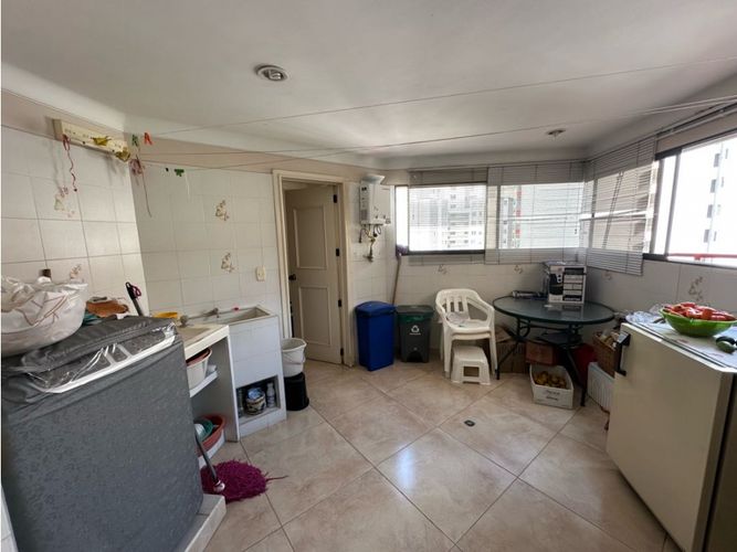 Apartamento de 3 alcobas en venta en Cabecera Del Llano, Bucaramanga, 206 m² · foto 13 de 17