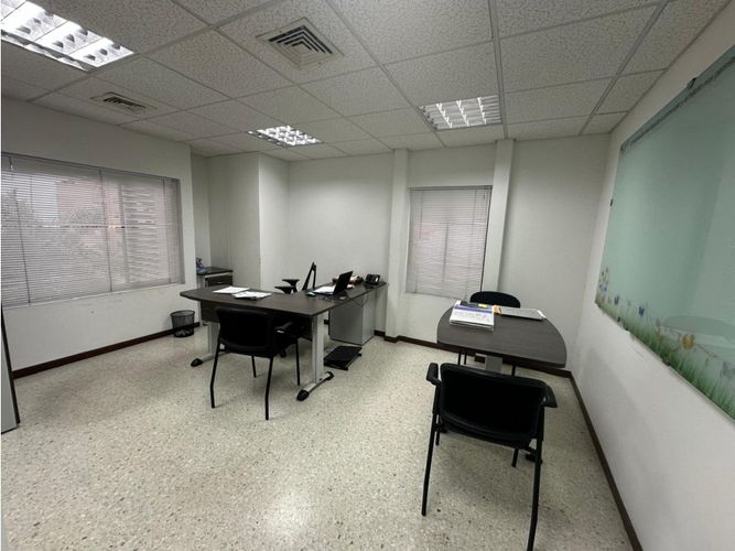 Oficina en venta en Sotomayor, Bucaramanga, 280 m² · foto 16 de 19