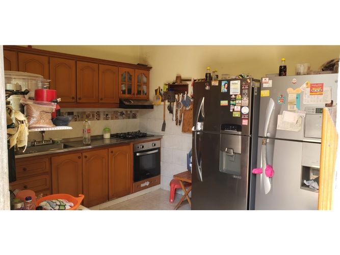 Casa de 10 alcobas en venta en Garcia Rovira, Bucaramanga, 260 m² · foto 6 de 18