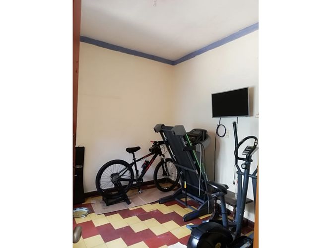 Casa de 10 alcobas en venta en Garcia Rovira, Bucaramanga, 260 m² · foto 12 de 18