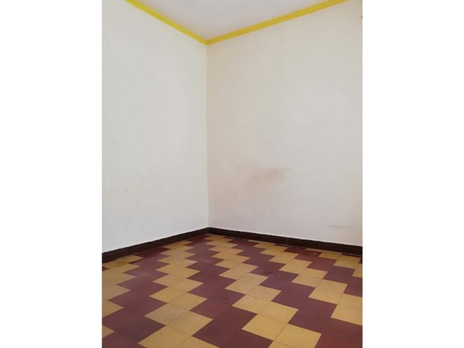 Casa de 10 alcobas en venta en Garcia Rovira, Bucaramanga, 260 m² · foto 13 de 18