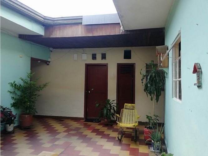 Casa de 10 alcobas en venta en Garcia Rovira, Bucaramanga, 260 m² · foto 15 de 18