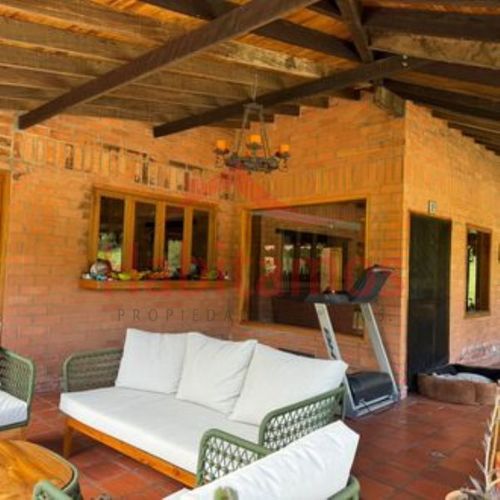 Casa de 3 alcobas en venta en Cuatro Esquinas, Marinilla · foto 4 de 24
