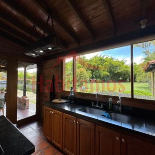 Casa de 3 alcobas en venta en Cuatro Esquinas, Marinilla · foto 13 de 24