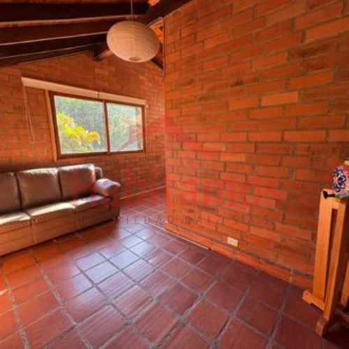 Casa de 3 alcobas en venta en Cuatro Esquinas, Marinilla · foto 16 de 24