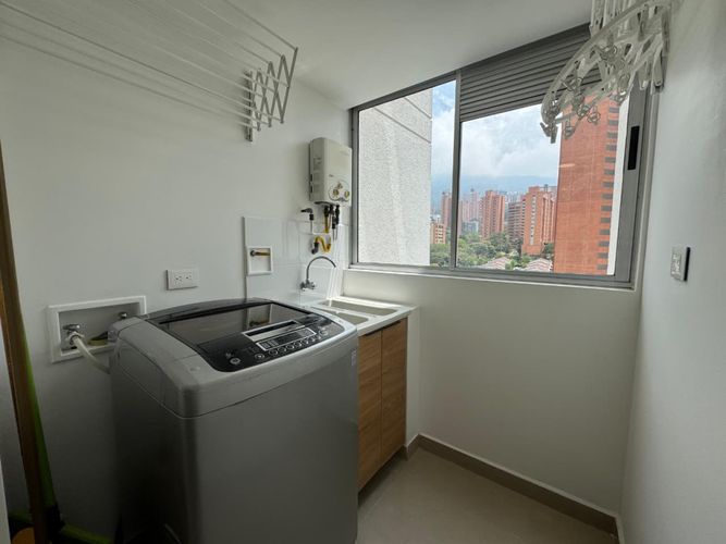Apartaestudio en arriendo en El Poblado, Medellín, 50 m² · foto 9 de 16