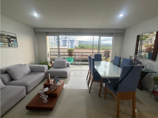 Apartamento de 3 alcobas en venta en Galvisia, Floridablanca, 98 m² · foto 3 de 21