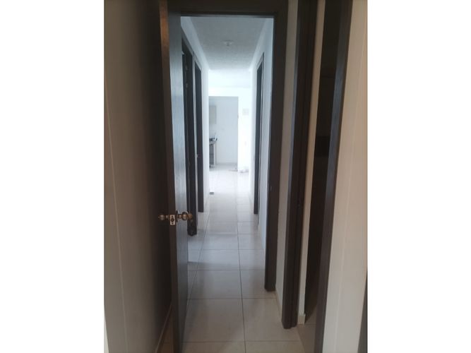 Apartamento de 3 alcobas en venta en Quintas Del Campestre, Girón, 56 m² · foto 3 de 20