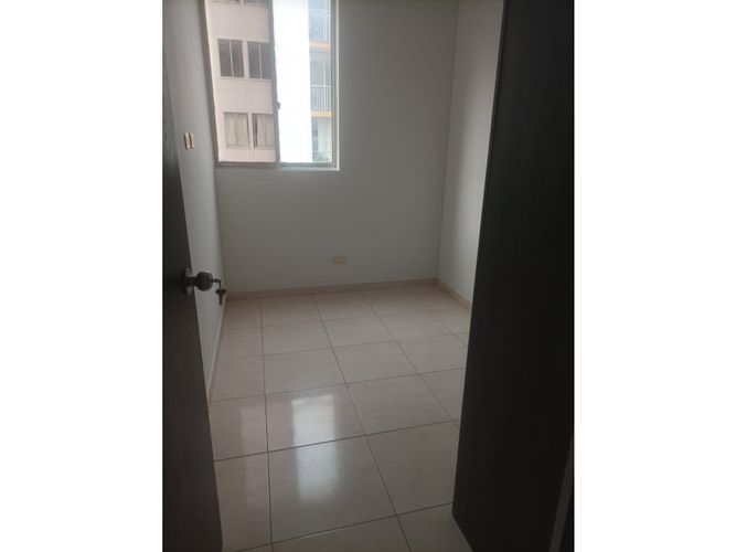 Apartamento de 3 alcobas en venta en Quintas Del Campestre, Girón, 56 m² · foto 4 de 20
