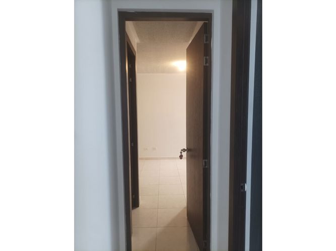 Apartamento de 3 alcobas en venta en Quintas Del Campestre, Girón, 56 m² · foto 8 de 20