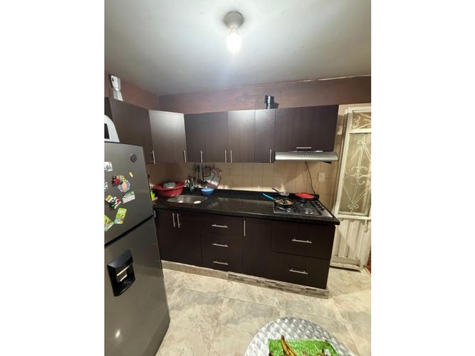 Casa de 8 alcobas en venta en Pablo Vi, Bucaramanga, 220 m² · foto 3 de 18