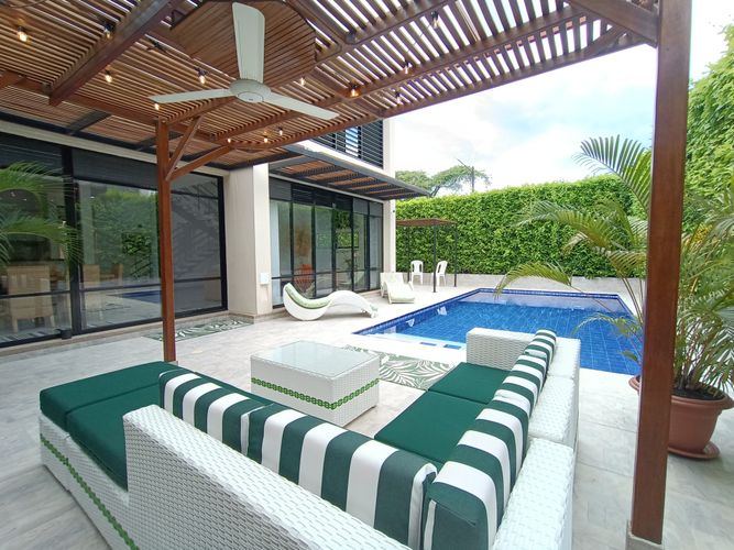 Casa de 4 alcobas en venta en Ricaurte, Ricaurte, 183 m² · foto 2 de 24