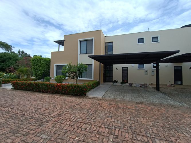 Casa de 4 alcobas en venta en Ricaurte, Ricaurte, 183 m² · foto 23 de 24